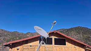 Conexión satelital Starlink en pueblo o rancho